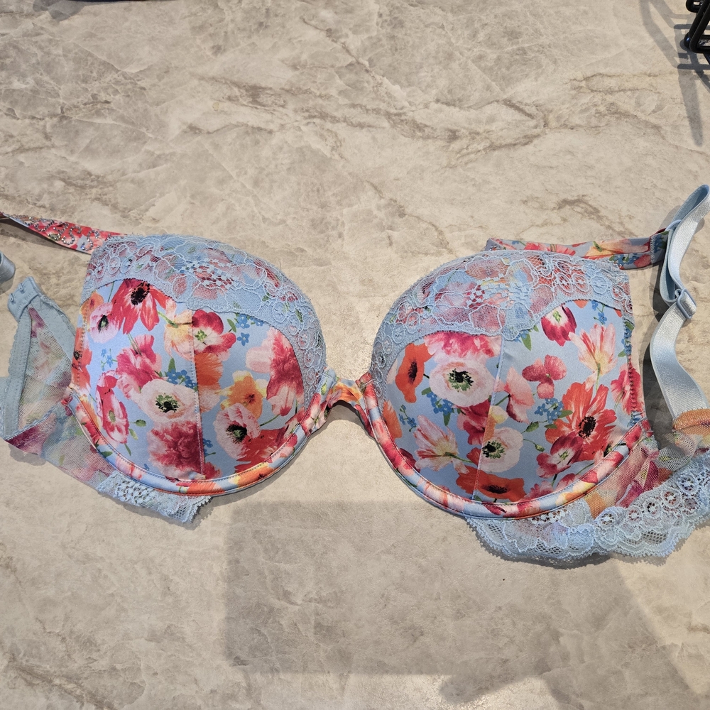 Victoria's Secret Blue and Pink Floral Lace Bra